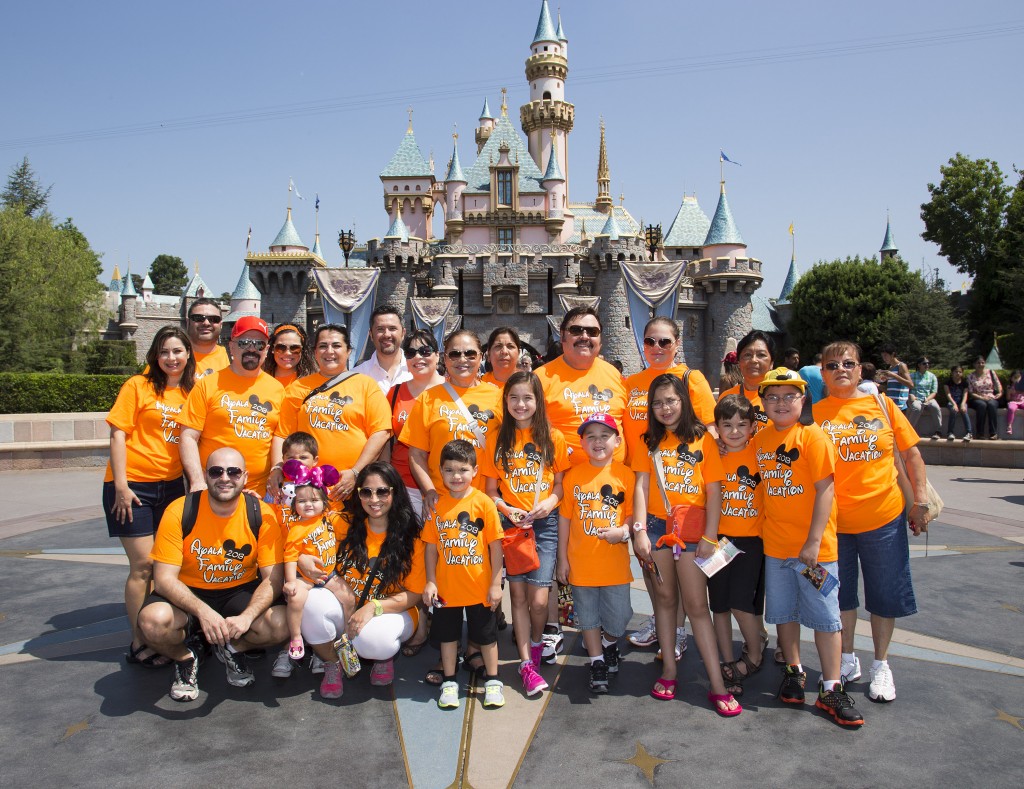 Ramon Ayala en Disneylandia 