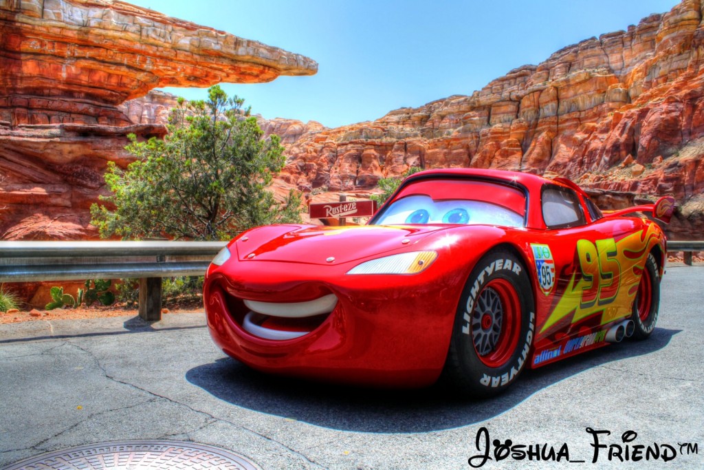 fotos de cars land en disneylandia, rayo mcqueen