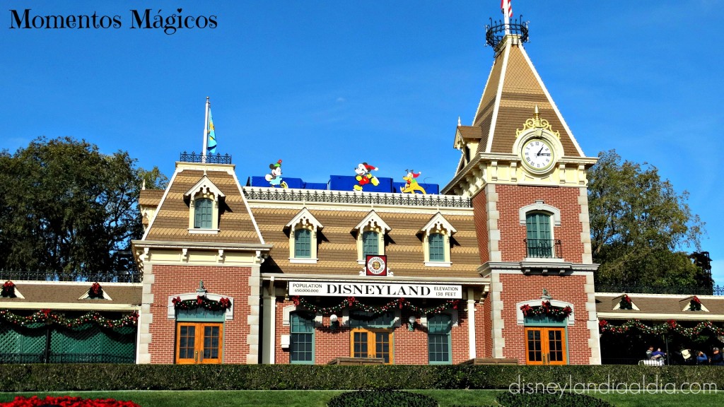 navidad en disneylandia- Disneylandia al Dia 