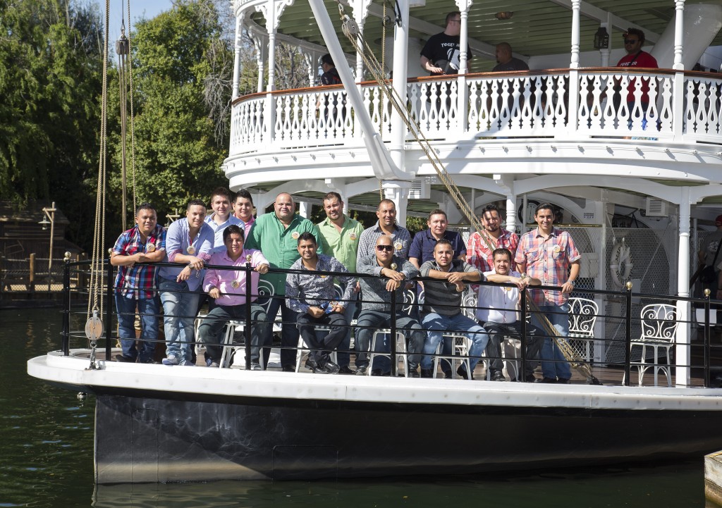 Banda El Limón en Disneylandia- Disneylandiaaldia.com