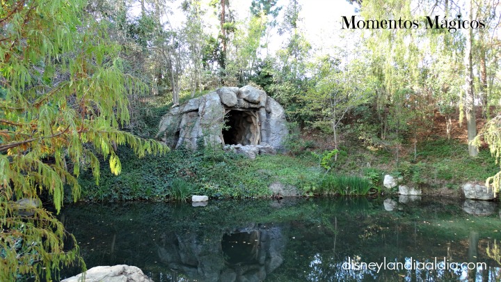 Momentos Mágicos~ Restos del Pasado en Disneylandia- DisneylandiaalDia.com
