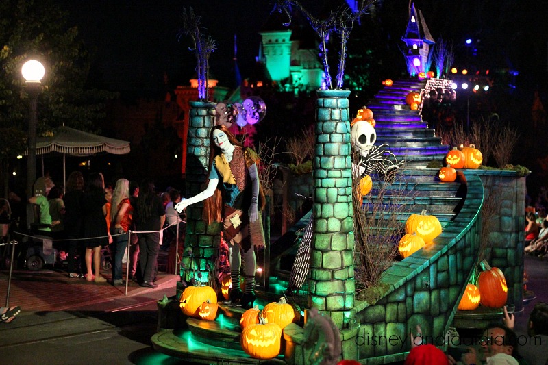 Jack y Sally desfile de Halloween disneylandia