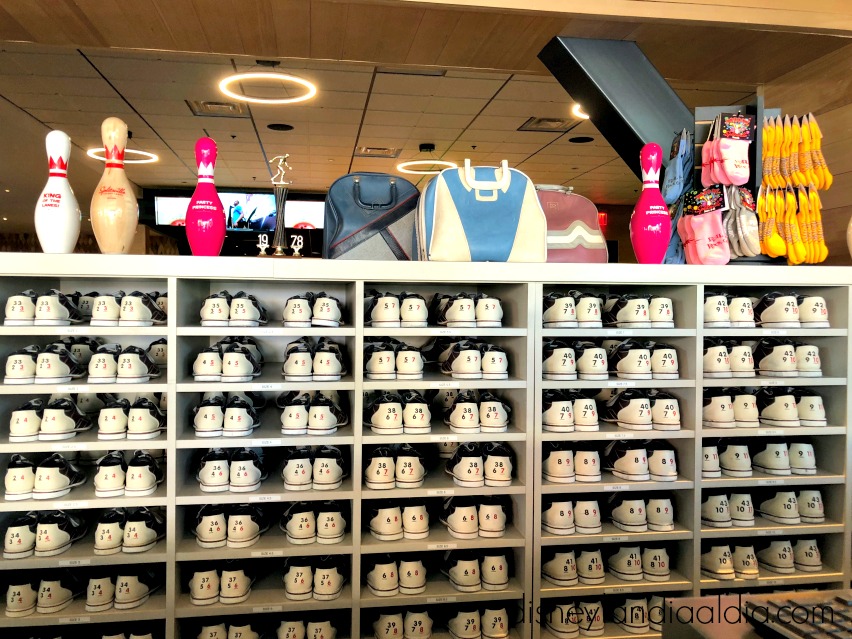 3 Razones para Visitar Splitsville Luxury Lanes en Downtown Disney